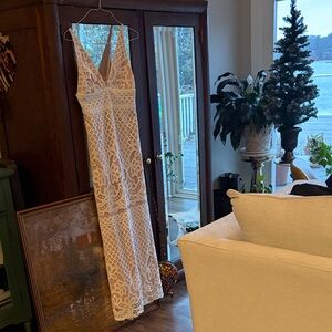 Elegant White Lace Maxi Dress